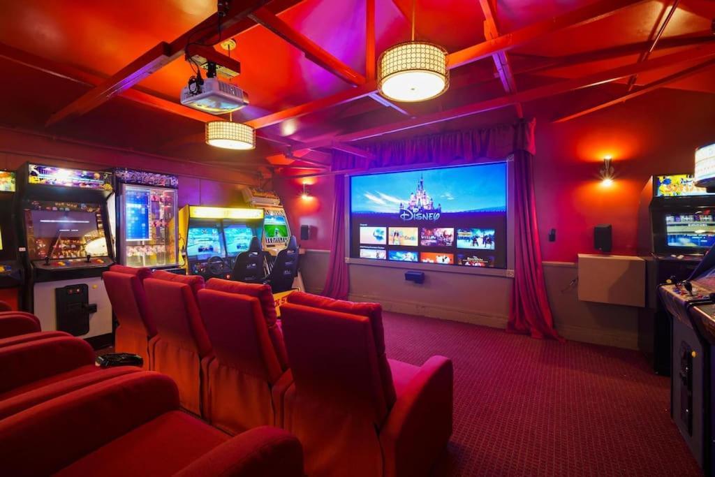 The Disneyland Dream: Arcade, Theater, Play, Golf+ Villa Garden Grove Exteriör bild